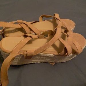 Womens bamboo platform sandals size 8.5
